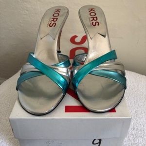 Michael Kors sandals in silver/blue size US 8.5